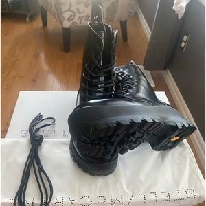 STELLA MCCARTNEY
Trace lace-up ankle boots